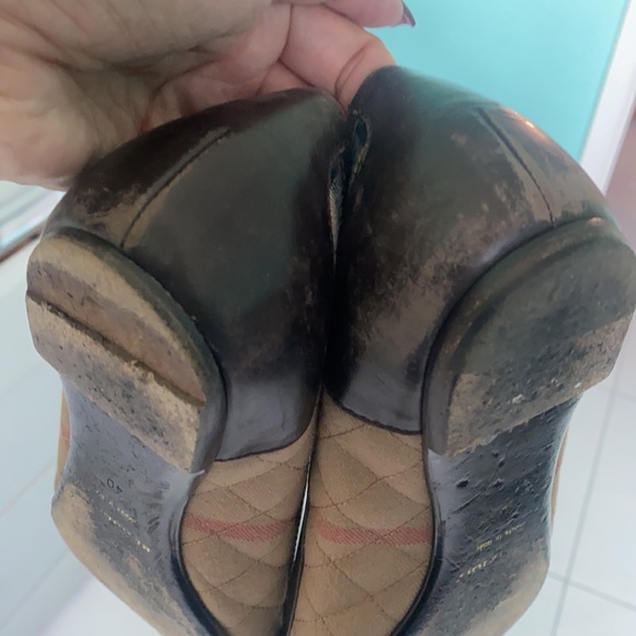 Burberry Flats - Picture 6 of 6